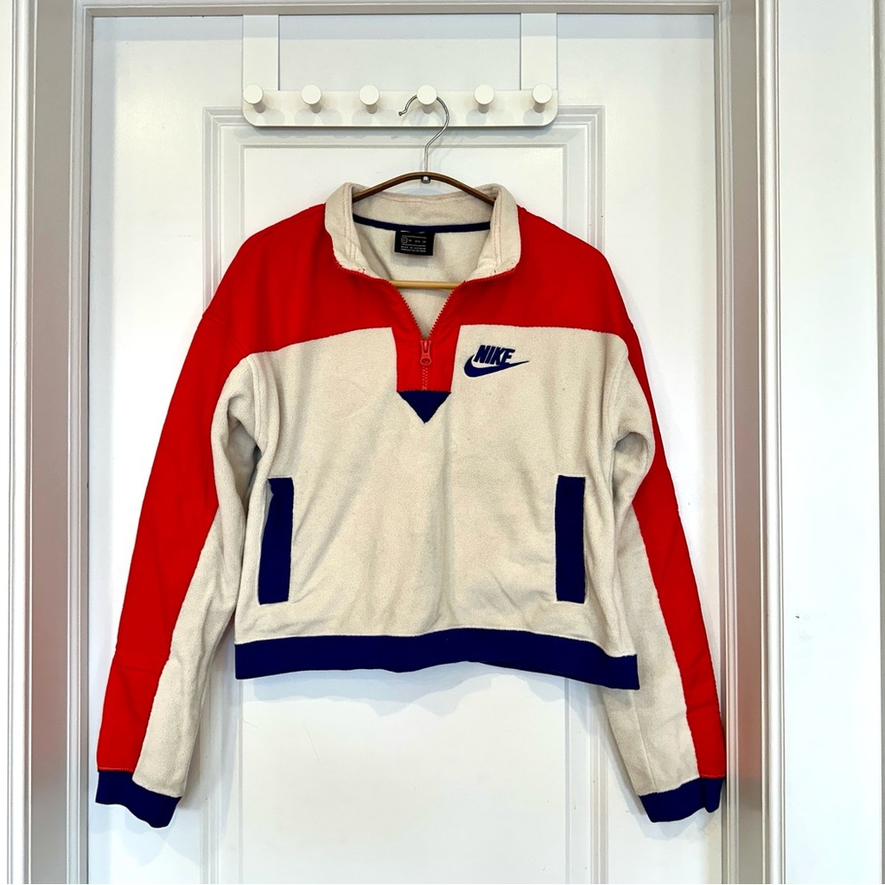 Vintage Nike Cropped Red and Cream Fleece